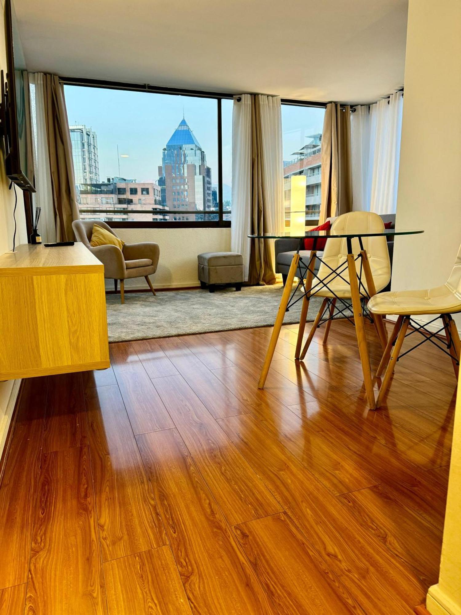Apartamento Andar 14 Localizacao Em Condes Chile Confortavel Santiago